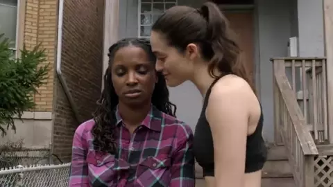 Emmy Rossum Nude - Shameless S05 BR (2015) 1