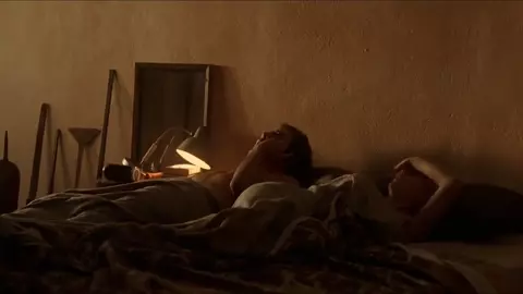 Scarlett Johansson Sexy - Vicky Cristina Barcelona (2008)