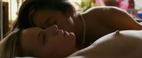 Natalie Krill, Erika Linder, Mayko Nguyen, Andrea Stefancikova Nude - Below Her Mouth (2016)