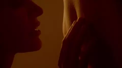 Leeanna Walsman nude – Wentworth s01e05 (2013)