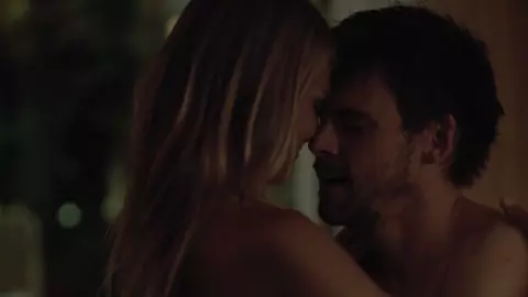 Eliza Coupe nude – Casual s01e06 (2015)