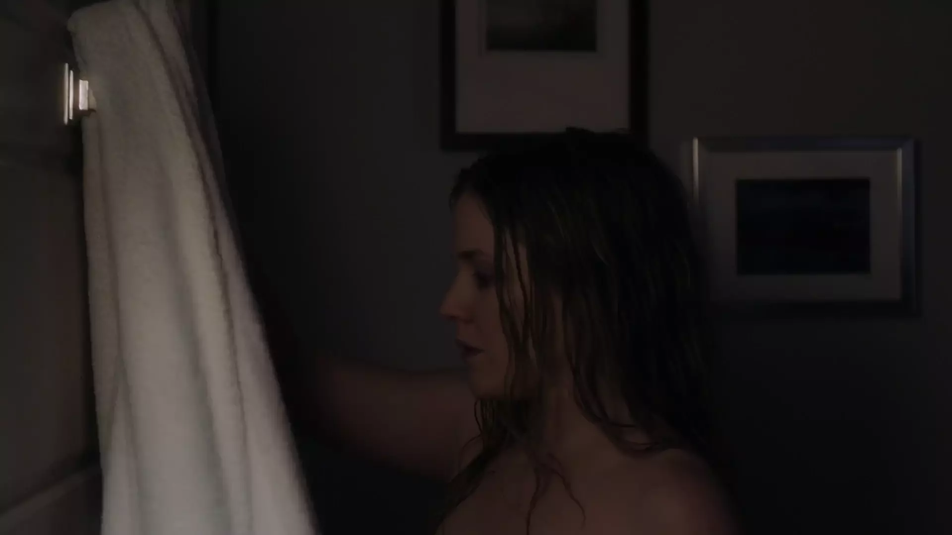 Harriet Dyer Nude - The Inbetween S01E01 (2019) Naked Scene Free -  CelebExposed