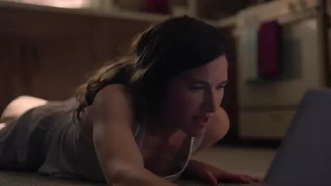 Sexy Kathryn Hahn nude - Mrs. Fletcher s01e03 (2019)