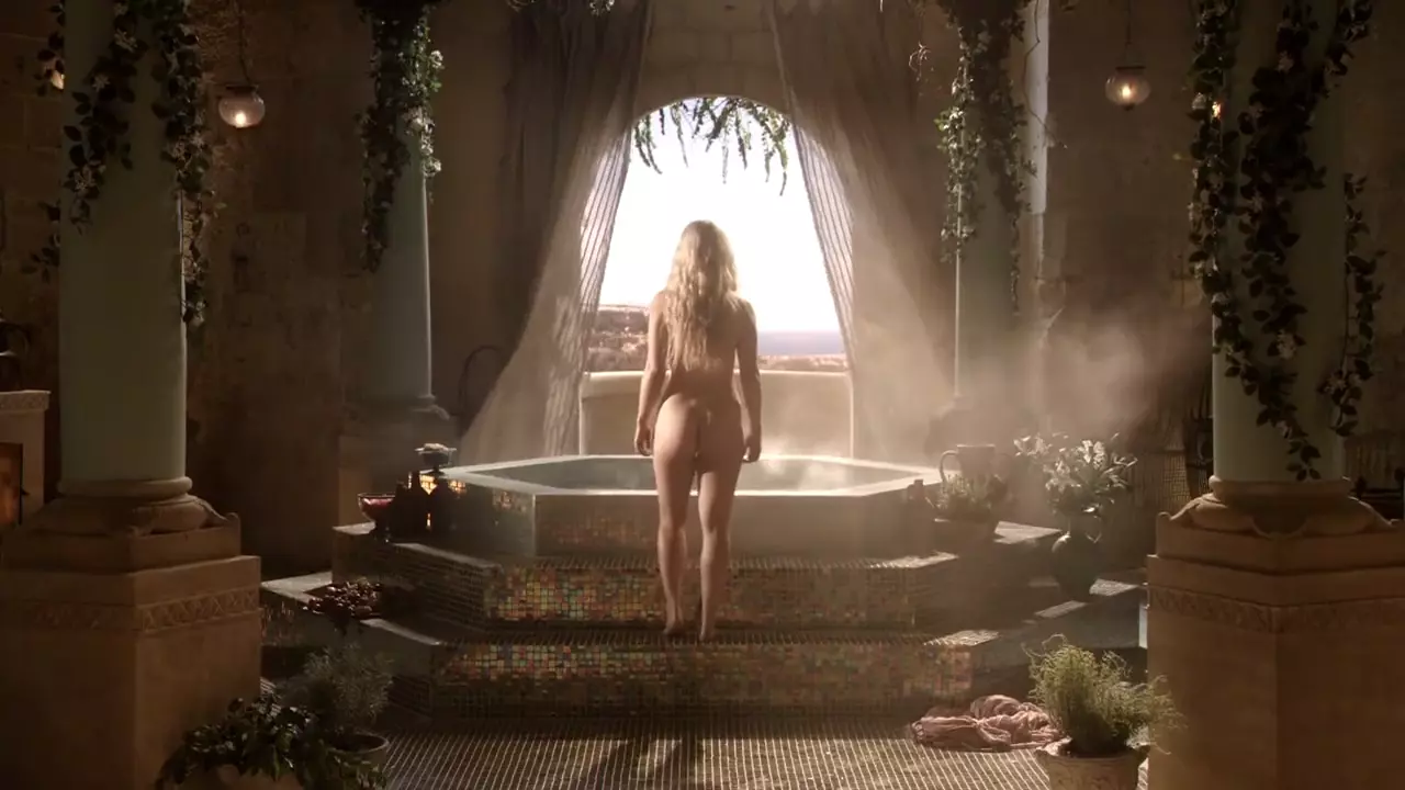 Naked Emilia Clarke: Game Of Thrones (Nude-Sex-Hot Scenes) Naked Scene Free  - CelebExposed