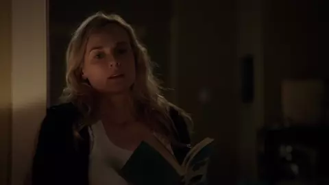 Nackte Diane Kruger, Alejandra Perez – The Bridge s01e02 (2013)