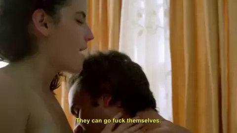 Sex with Laura Perico ends so happily for drug lord in TV series Narcos S01e05-06 (2015)